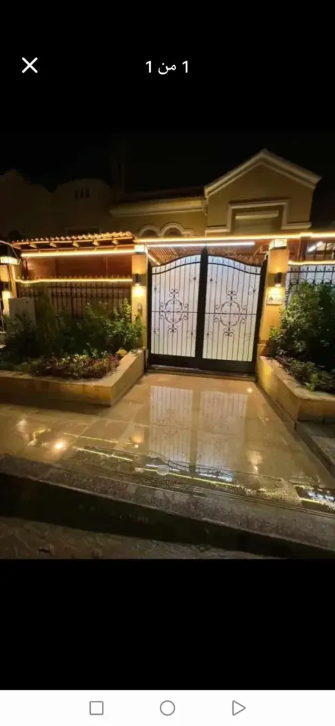 شقةمساحه كبييرة 200م بفيلا بالمنيا الجديده تصلح لسكن عائلي