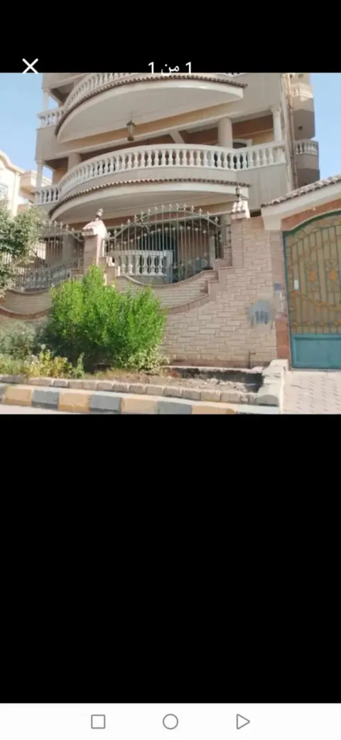 هبيع دور في فيلا بالمنيا الجديده بجوار النادي بالحي الثالث