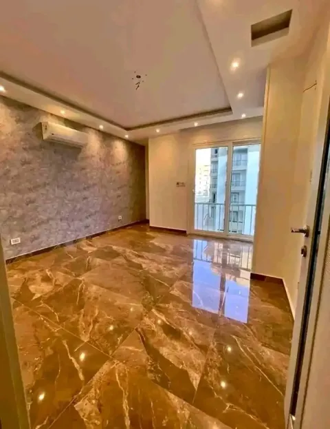 شقةللبيع 168م مطلوب 504 الف 3غرف *2حمام قسط باقي