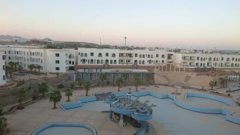 فندق للبيع مصرمدينةشرم الشيخ منطقةخليج نعمةالفندق يطل على طريق السلام