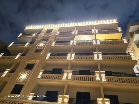 Apartment For Sale in Hadayek Al Ahram