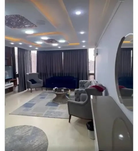 مكرم عبيد مدينه نصر شقه مفروشةيبدأ من20الف للايجار