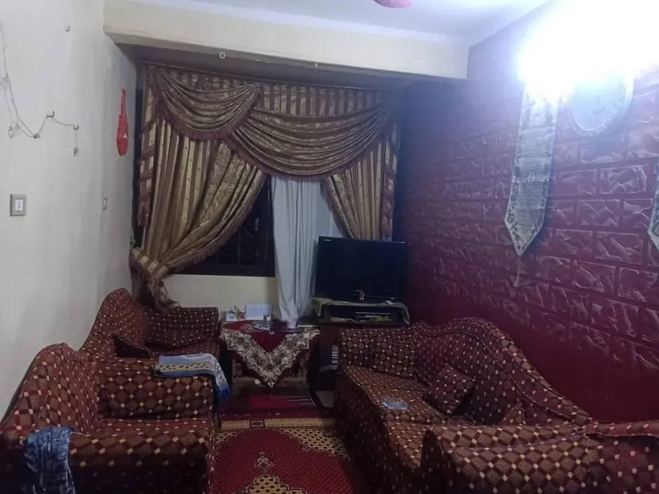 للبيع شقه مساكن داخل مدينة قها