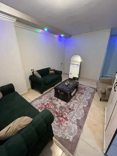 متاح اول فرش واول سكن زهراء مدينة نصر