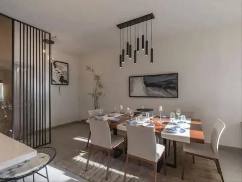 شقه 3 غرف متشطبه بالكامل🏠 بمقدم 800 الف فقط