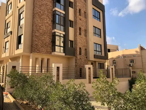 دوبليكس ناصيه فالتجمع ب ٤ مليون ( سعر شقه )
