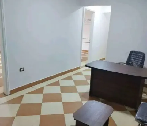 شقةللايجار اداري في حي الشرق موقع مميز وحيوي