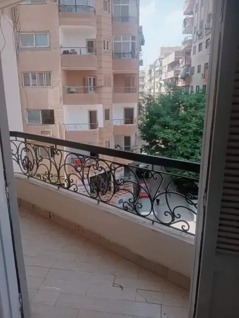 Apartment For Sale in Bani Mazar