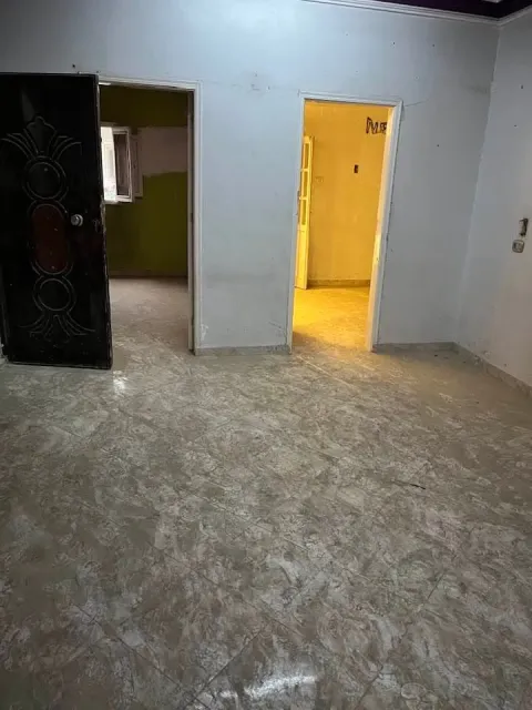 شقه للبيع ثالث بلكونه بالاقصر
