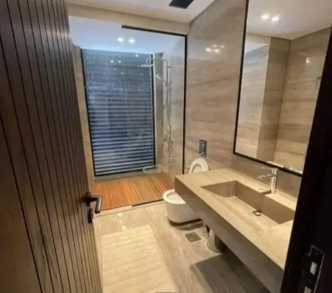 شقةللبيع فأكتوبر مساحة107م2 غرفه 2 حمام متشطبه بالكامل