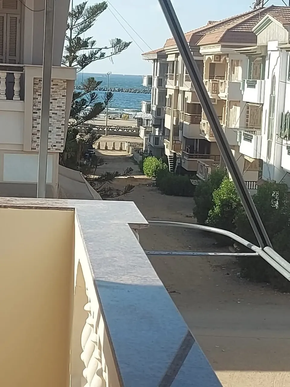حلويات للبيع براس البر رابع مطل البحر