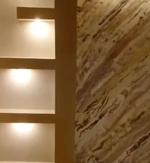 شقه في النزهه الجديده شارع طه حسين الدور العاشر