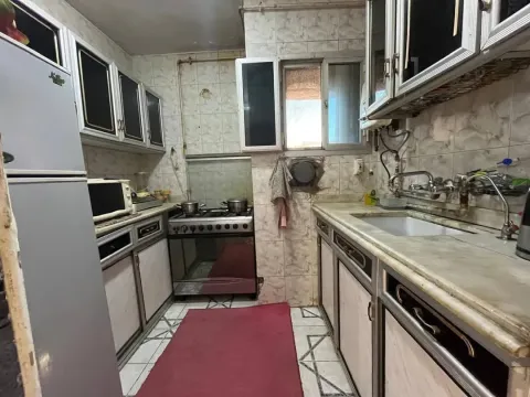 شقة للبيع كامب شيزار شارع الجريتلي