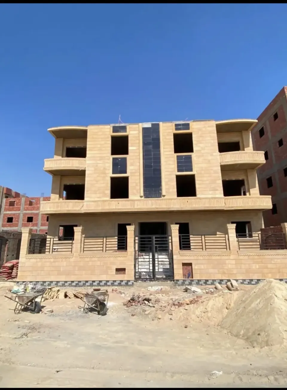 Apartment For Sale in Obour City