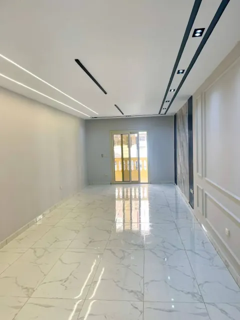 Apartment For Sale in Hadayek Al Ahram
