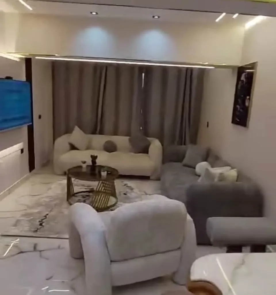 متاحة الأن للإيجار اليومي والشهري أول سكن بشباب المهندسين