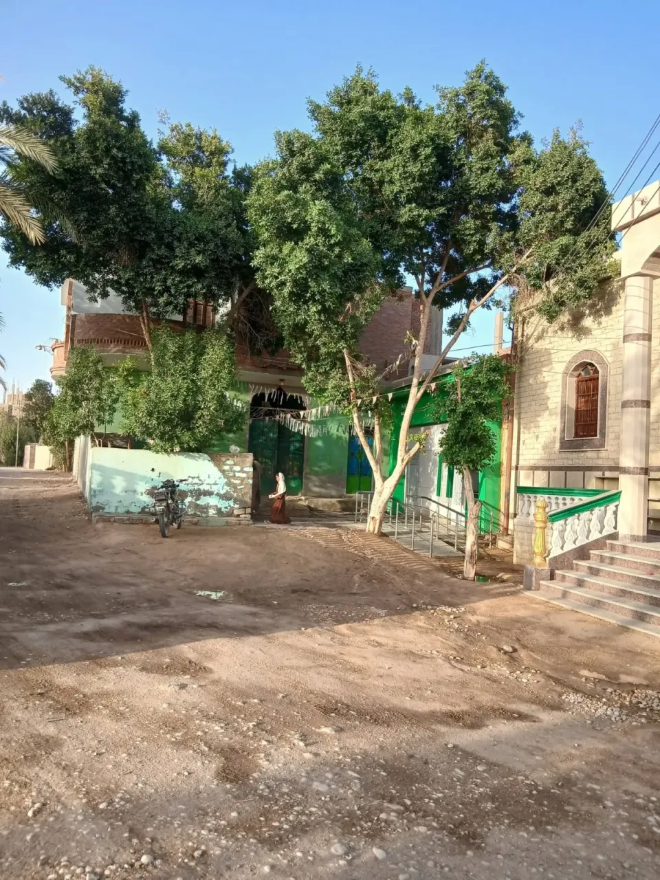 House For Sale in Girga