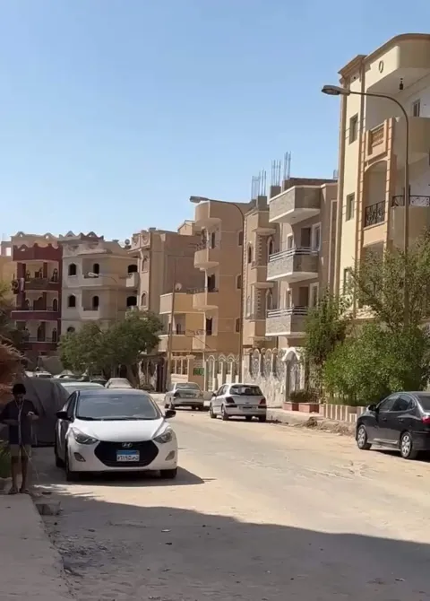 شقه للبيع ف الحى الاول بالمنيا