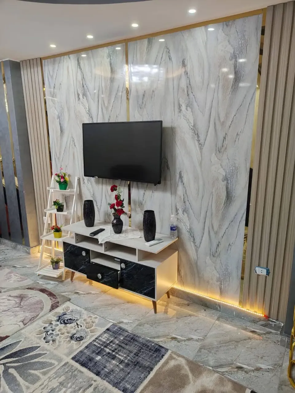 للايجار مفروش بحدائق الاهرام 💥 ٣غرف🚪 ربسبشن مكيفة