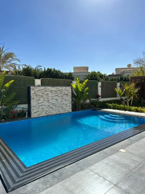 فندق للبيع مصر مدينة شرم الشيخ منطقة خليج نعمة