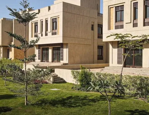 فيلات مميزة داخل كمباوندمساحة 10 فدان (Twin House &amp;