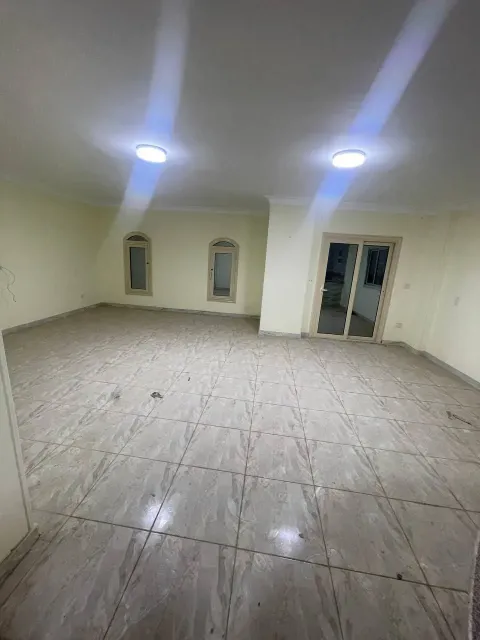شقه للبيع