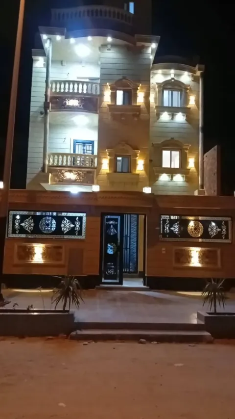 فيلا 3 ادوار للبيع بحدائق اكتوبر بمدينه 6اكتوبر الجيزه🇪🇬