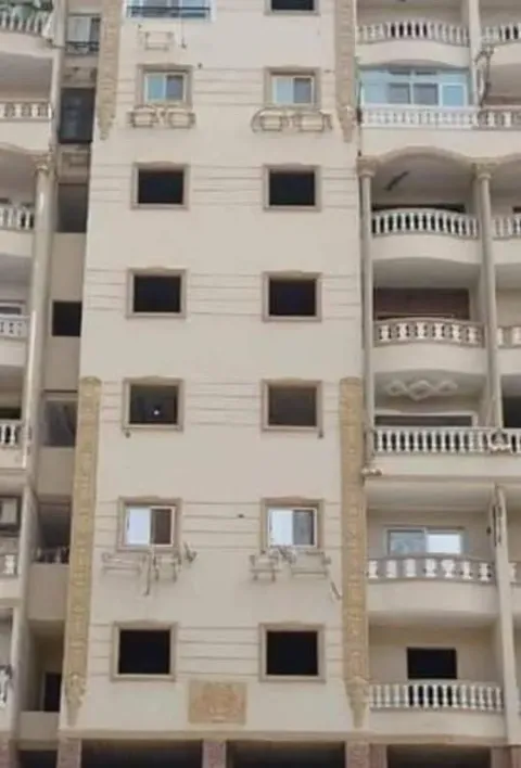 للبيع شقه في النزهه ١ الجديده مساحه ١٥٠ متر