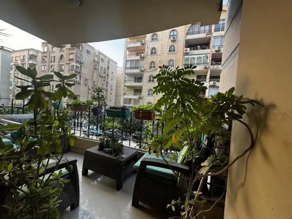 شقه في مربع الوزراء ١٩٥ متر مساكن شيراتون