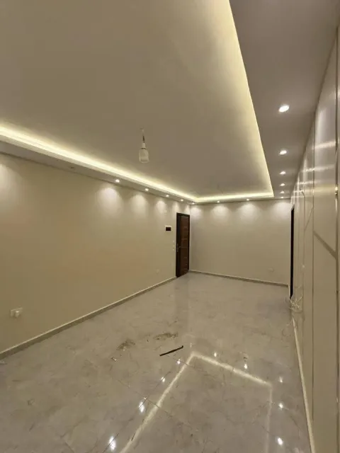 Apartment For Sale in Hadayek Al Ahram