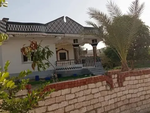 منزل للبيع فالاسماعيليةالكيلو 11 قريه المنشيه 10 دقائق