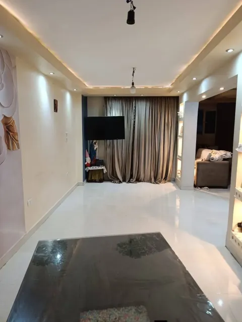 شقه للبيع 100متر جسر السويس