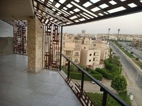 شقة للبيع في التجمع الخامس - المستثمرين الجنوبية
