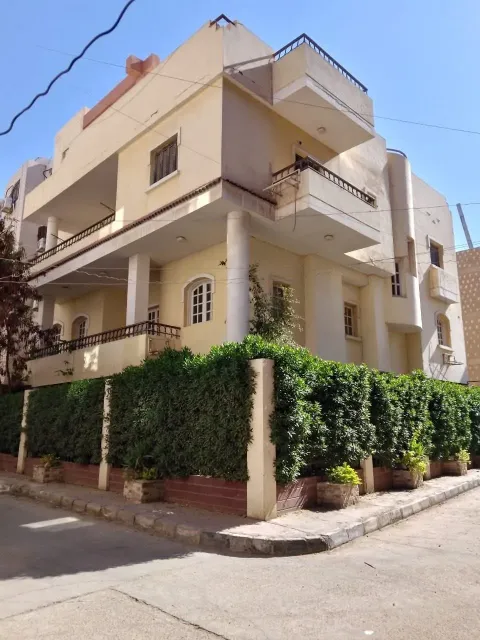 فيلا للبيع في العاشر من رمضان