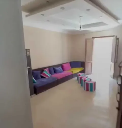 شقه مفروشه للايجارمن المالك التلاتيني فيصل شارع ذكي