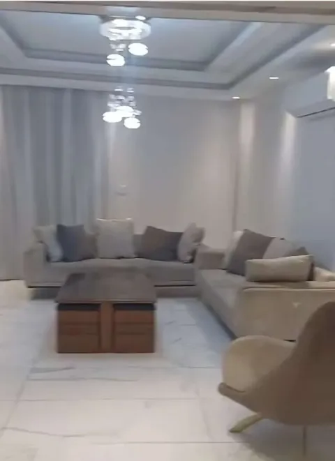 شقه لايجار موقع رائع جدا تاني نمره من نيل الدقي