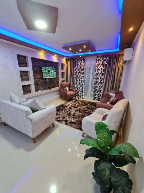 شقة فندقية علي البحر مباشرة