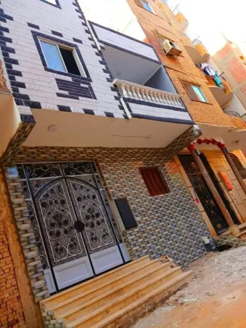 منزل للبيع دورين ٨٠ متر صافي تشطيب لوكس كامل المراف