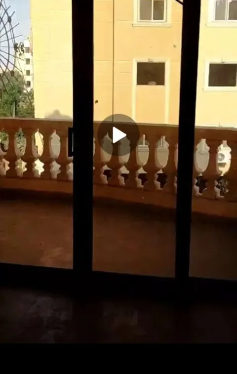 Apartment For Sale in Hadayek Al Ahram