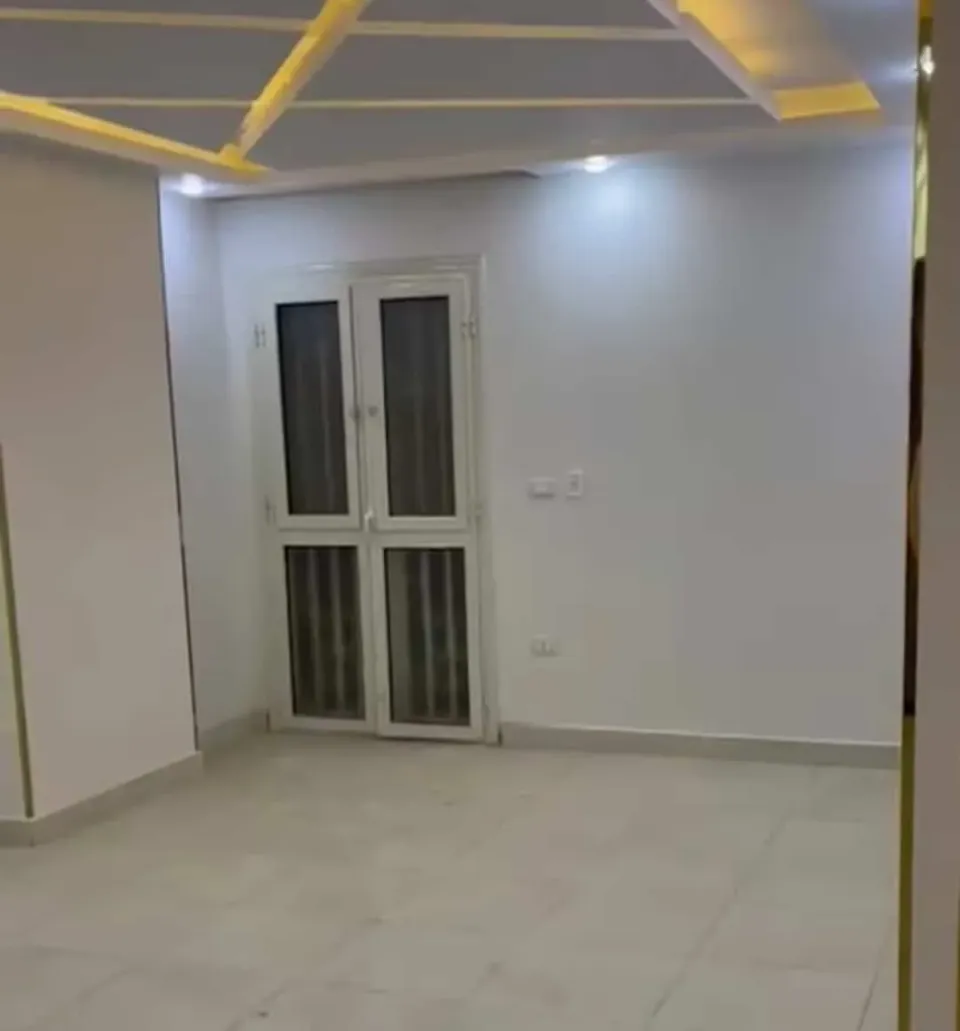 Apartment For Sale in Hadayek Al Ahram