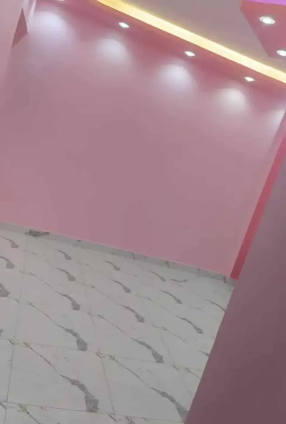 شقه للايجار الجديد متشطبه اول تشطيب روعه مكان متميز