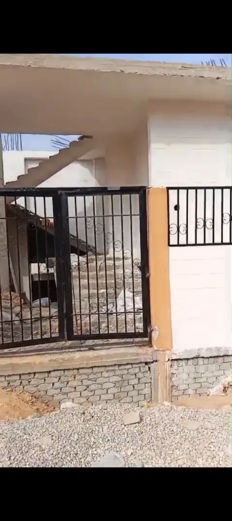 بيت ناصية صريحة للبيع حي سادس مدينة بدر