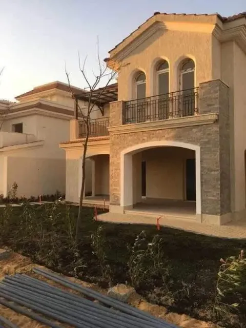 Villa For Sale in Misr El Gedida