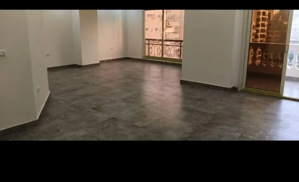 شقه لقطه متفرعات احمد فخري مساحه 188 م