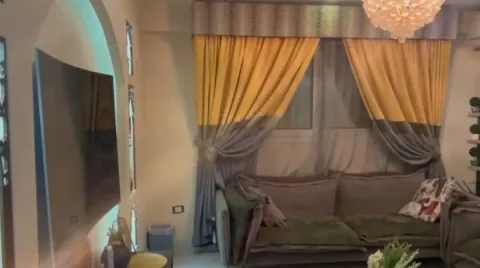 شقة للبيع بموقع مميز جدا شارع ابو داود الظاهري