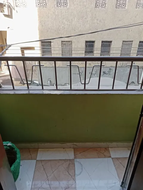 للبيع شقه فى ارض سلطان دوراول علوى وبلكونه بحريه