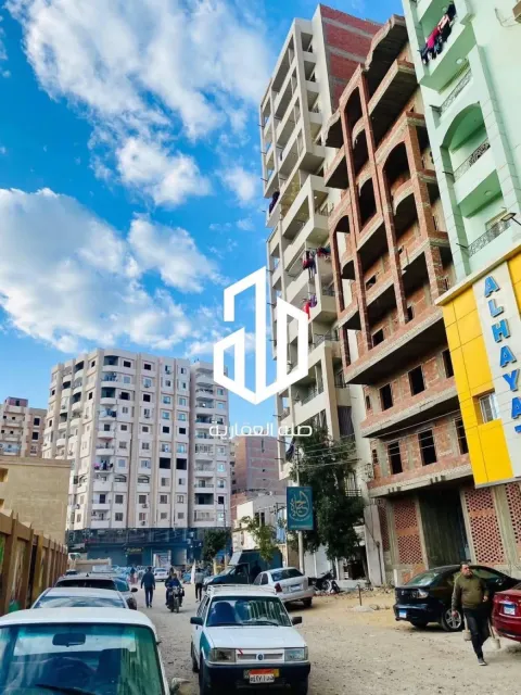 شقة للبيع مرخصة مكان مميز لمحبي الأدوار المميزة دله الفيوم
