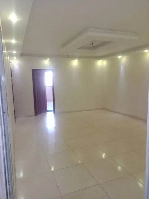 شقه للايجار 3 غرف وصاله ومطبخ وحمام مدينةالسلام