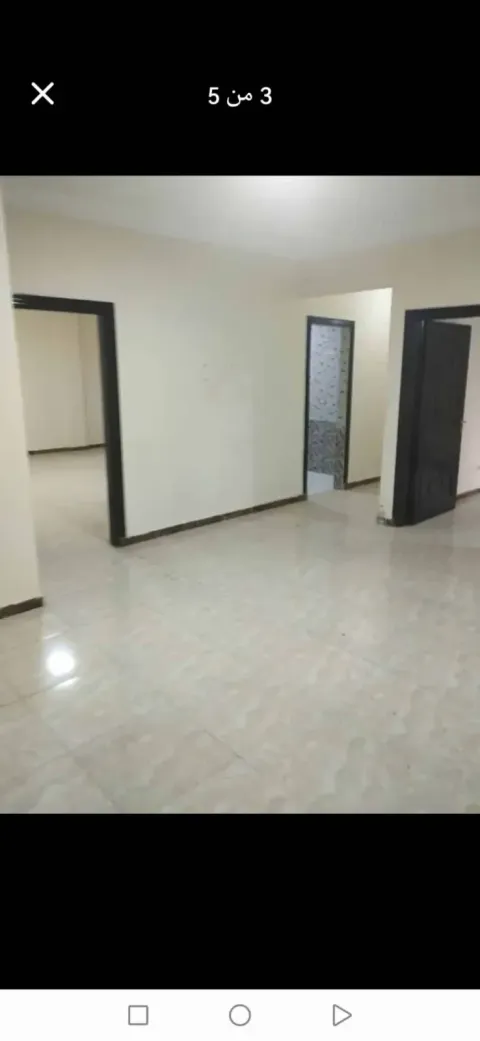 شقه للايجار بالمقطم الهضبه الوسطى شارع البطل الرئيسي