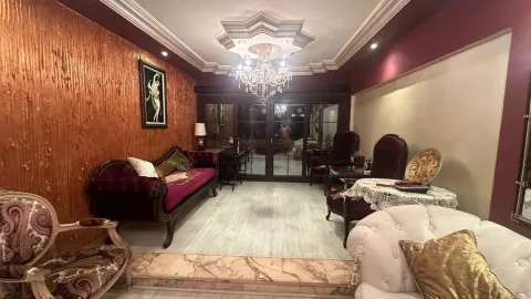 شقة في امتداد حسن المأمون منطقة مدينه نصر